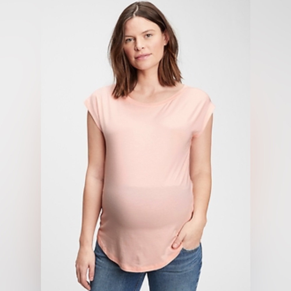 Gap maternity, Light Pink Top, size small, like new condition